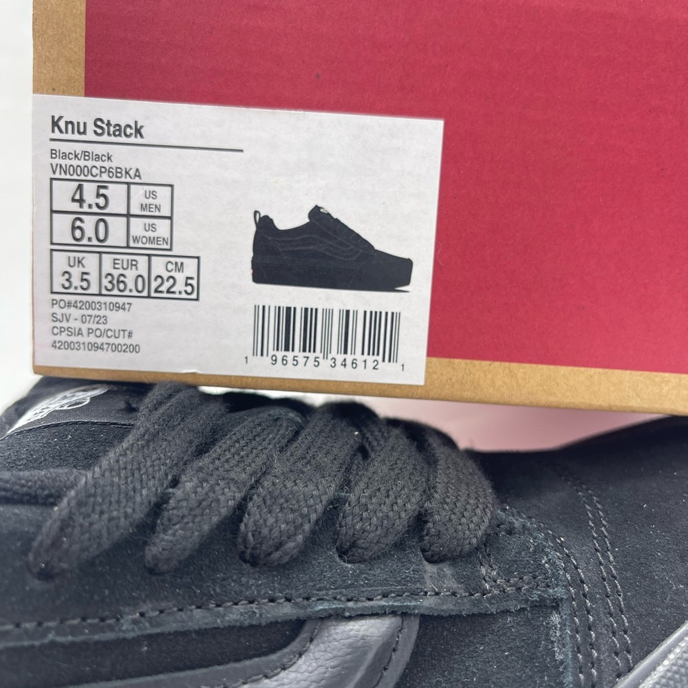 Vans WMNS Knu Stack
Black/Black
VN000CP6BKA Platform Sneakers - Picture 16 of 16